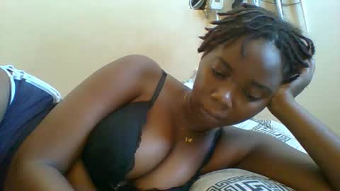 Snapshot of hotgodees chatting on 2, 3, 2026 Queen online show from 2, 3, 2026