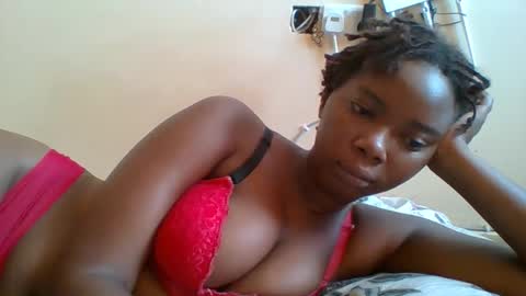 Snapshot of hotgodees chatting on 10, 3, 2026 Queen online show from 10, 3, 2026