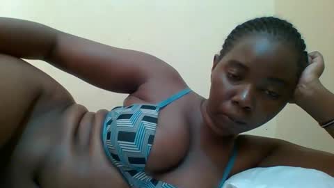 Snapshot of hotgodees chatting on 11, 5, 2026 Queen online show from 11, 5, 2026