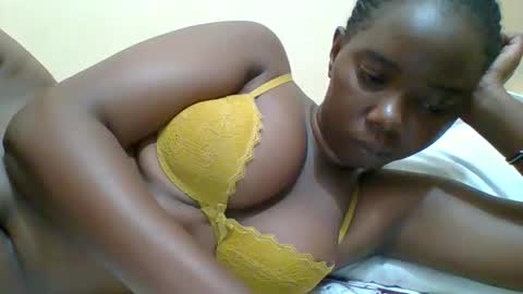 Snapshot of hotgodees chatting on 11, 5, 2026 Queen online show from 11, 5, 2026