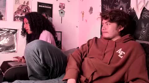 Snapshot of hothoneychile chatting on 16, 2, 2026 Sam and Nico online show from 16, 2, 2026