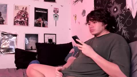 Snapshot of hothoneychile chatting on 1, 3, 2026 Sam and Nico online show from 1, 3, 2026