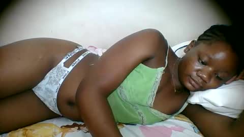 Snapshot of hotjeylee chatting on 22, 4, 2026 LOYCE online show from 22, 4, 2026