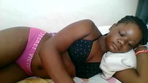 Snapshot of hotjeylee chatting on 26, 4, 2026 LOYCE online show from 26, 4, 2026