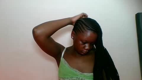 Snapshot of hotjeylee chatting on 7, 5, 2026 LOYCE online show from 7, 5, 2026