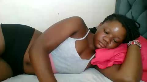 Snapshot of hotjeylee chatting on 27, 5, 2026 LOYCE online show from 27, 5, 2026
