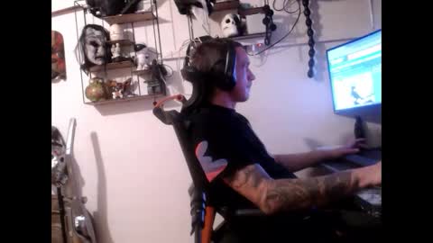 Snapshot of hotkinkytat chatting on 8, 3, 2025 hotkinkytat online show from 8, 3, 2025