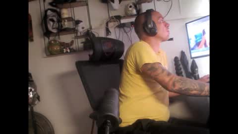 Snapshot of hotkinkytat chatting on 29, 9, 2025 hotkinkytat online show from 29, 9, 2025