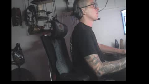 hotkinkytat online show from 19, 4, 2026