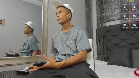 Hotkoljei online show from 10, 1, 2025