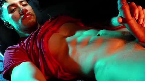 Hotlatinking online show from 8, 3, 2025