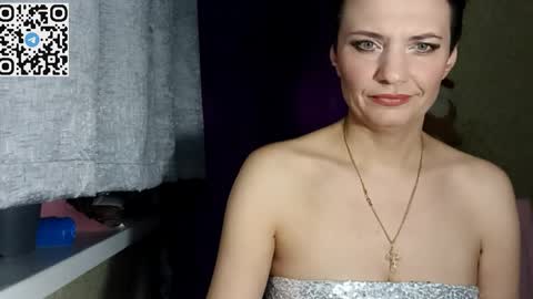 hotmamaqueen234 online show from 9, 4, 2026