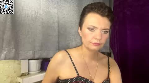 Snapshot of hotmamaqueen234 chatting on 28, 5, 2026 hotmamaqueen234 online show from 28, 5, 2026