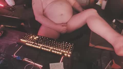 hotmike291112 online show from 9, 2, 2026