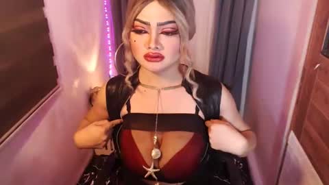 Snapshot of hotmistressmorgana chatting on 21, 6, 2026 morgana online show from 21, 6, 2026