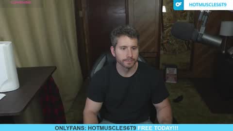 Snapshot of hotmuscles6t9 chatting on 15, 2, 2026 hotmuscles6t9 online show from 15, 2, 2026