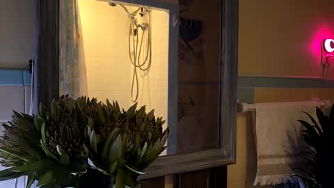 hotrox6942 online show from 21, 9, 2025