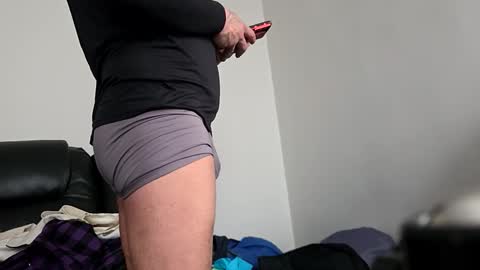 hotrox6942 online show from 16, 4, 2026