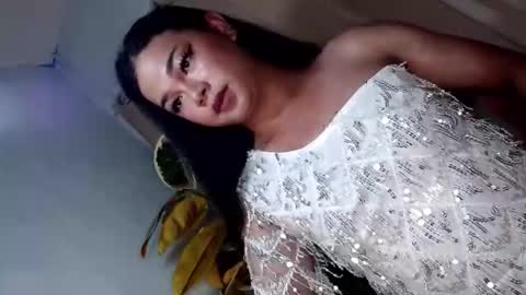 Snapshot of hotsiren101 chatting on 20, 5, 2026 hotsiren101 online show from 20, 5, 2026