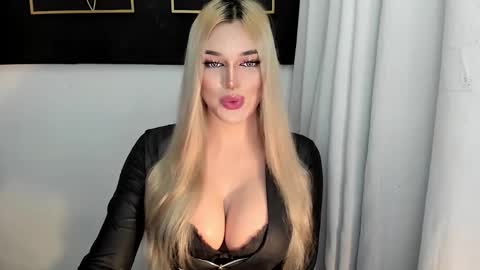 STELLA online show from 17, 11, 2025