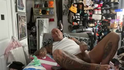 hotstuff775616 online show from 3, 2, 2026