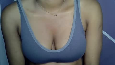 Snapshot of hottie_baddie14 chatting on 18, 9, 2025 hottie baddie14 online show from 18, 9, 2025