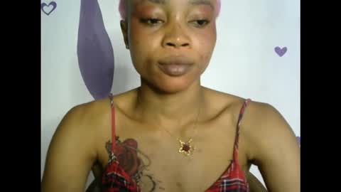 Snapshot of hottie_baddie14 chatting on 31, 10, 2025 hottie baddie14 online show from 31, 10, 2025