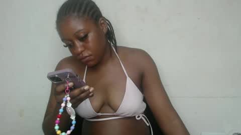 Ella online show from 4, 7, 2026
