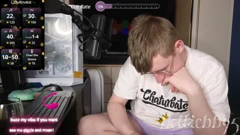 Snapshot of hottiebb95 chatting on 23, 1, 2025 Roberts stones online show from 23, 1, 2025