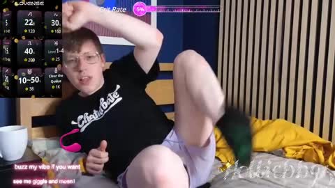 Snapshot of hottiebb95 chatting on 12, 2, 2025 Roberts stones online show from 12, 2, 2025