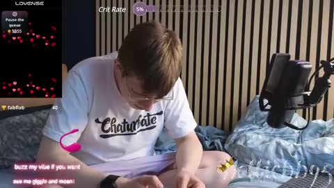 Snapshot of hottiebb95 chatting on 27, 2, 2025 Roberts stones online show from 27, 2, 2025