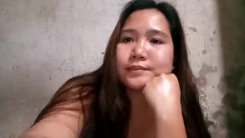 hottiecum27 online show from 16, 4, 2026