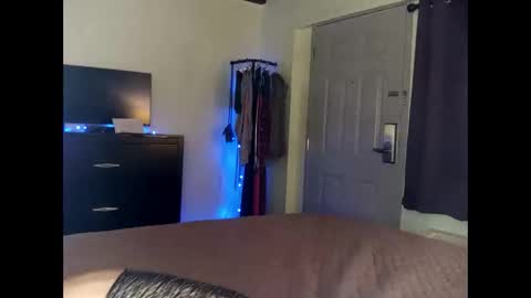 Lucky  online show from 11, 4, 2026