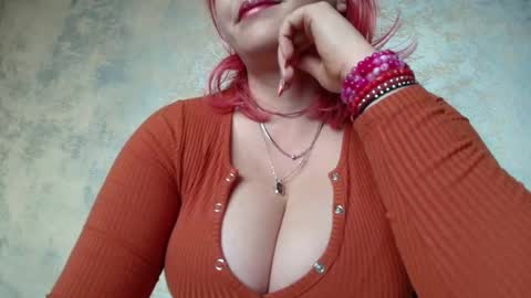 Snapshot of hotvany chatting on 12, 3, 2025 Goddess of  Luv online show from 12, 3, 2025