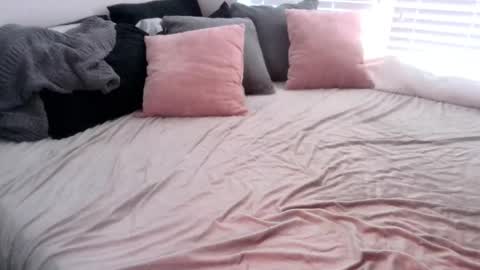 hotwife9 online show from 5, 1, 2025