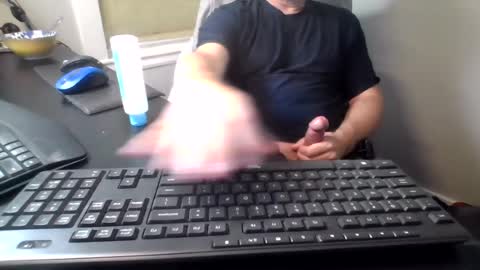 Snapshot of hoverday chatting on 23, 7, 2026 hoverday online show from 23, 7, 2026