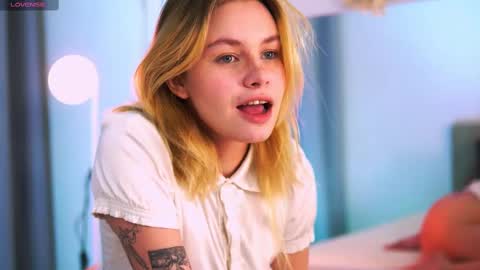 Snapshot of howimeturmum chatting on 18, 2, 2025 ash. see u on sunday online show from 18, 2, 2025