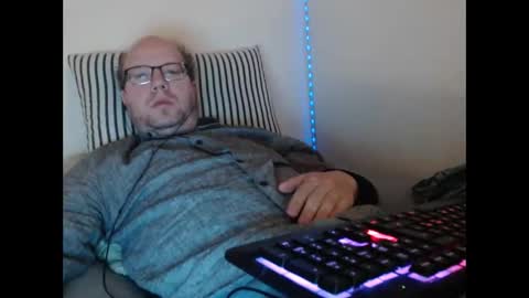 Snapshot of hoyboydkk chatting on 11, 5, 2026 Christian online show from 11, 5, 2026