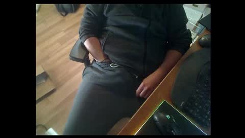 Snapshot of hrnyinutah chatting on 21, 10, 2025 hrnyinutah online show from 21, 10, 2025