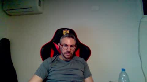 Snapshot of huge__cumshot chatting on 10, 3, 2026 huge__cumshot online show from 10, 3, 2026