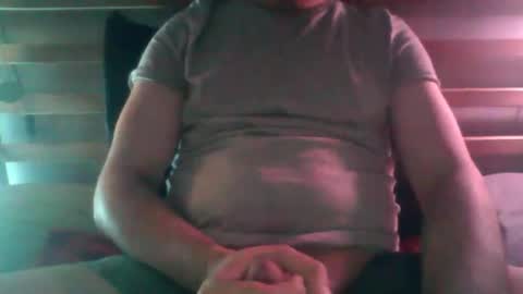 Snapshot of huge_guy_87 chatting on 2, 6, 2026 huge_guy_87 online show from 2, 6, 2026