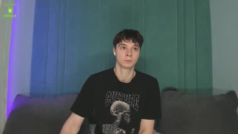 Snapshot of hugebangins_ chatting on 8, 10, 2025 ANTHONY online show from 8, 10, 2025