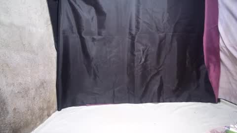 Snapshot of hugecockforyouxx chatting on 27, 7, 2026 bella passwordshow 500tokens no time limit online show from 27, 7, 2026