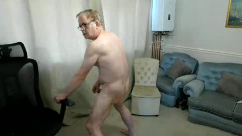 hugedick1965 online show from 8, 7, 2026