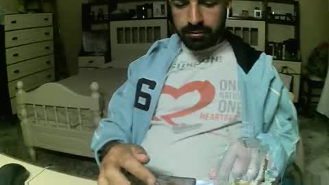 hugeveiny online show from 5, 11, 2025