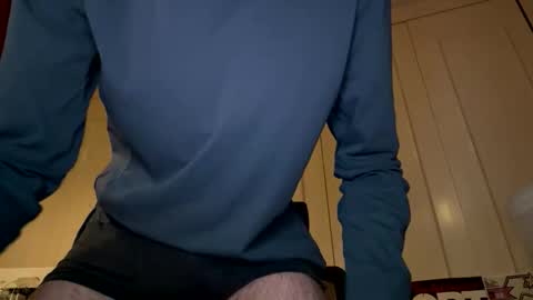 Snapshot of hugewhitecockboy chatting on 4, 4, 2026 hugewhitecockboy online show from 4, 4, 2026