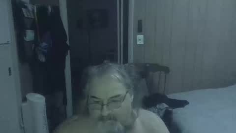 lonely huggy bear online show from 23, 2, 2026