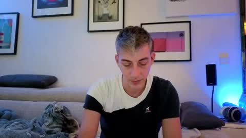 Hugo online show from 21, 11, 2025