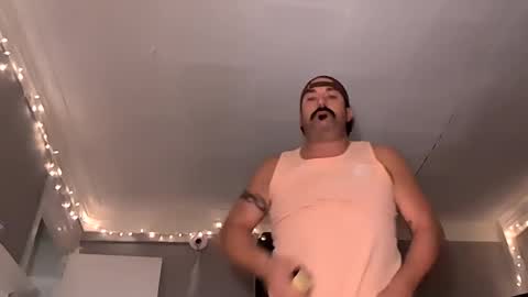 Snapshot of hungitalian40 chatting on 10, 11, 2025 hungitalian40 online show from 10, 11, 2025