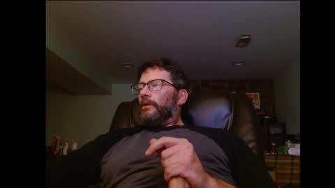 Snapshot of hunglonelyguy chatting on 1, 11, 2025 LonelyGuy online show from 1, 11, 2025